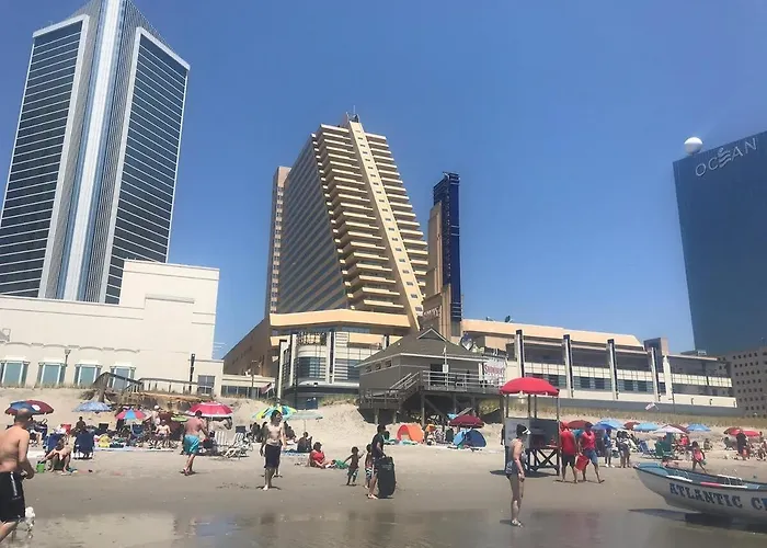 Modern 2Br 3Ba Condo On The Boardwalk By Cozysuites