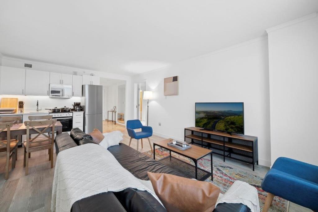 Modern 2br 3ba On The Boardwalk By Cozysuites